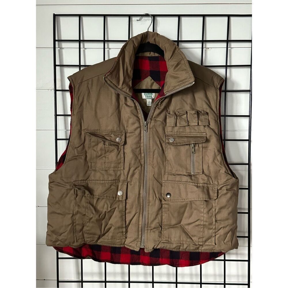 Ozark Trail Vest 90s streetwear Mens Utility Tan Red Black Buffalo Plaid Hunting